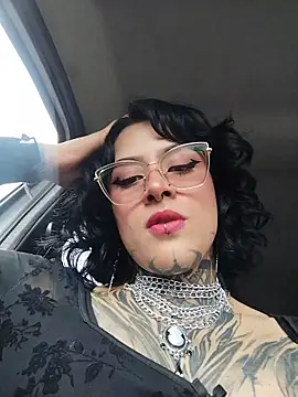 taaylor33 online show from February 21, 2026, 5:14 pm