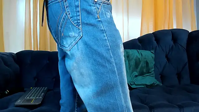 Ethan Fox11 online show from March 1, 2025, 2:13 pm