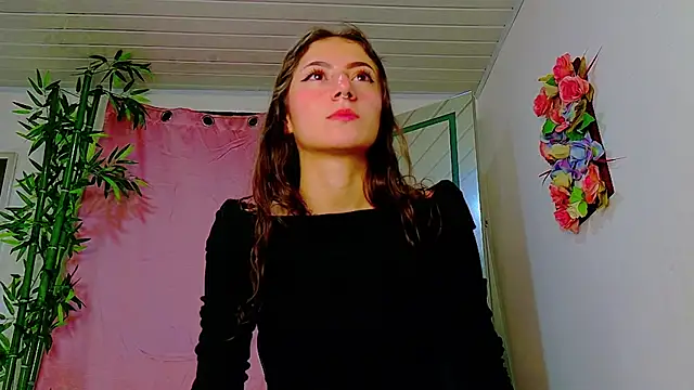Snapshot of scarlet-jonesx chatting on May 15, 2026, 11:34 pm scarlet-jonesx online show from May 15, 2026, 11:34 pm
