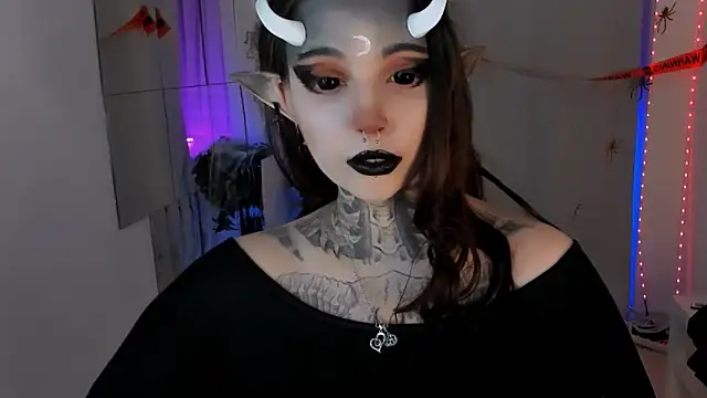 Dixi Pixi  online show from October 31, 2025, 5:30 am