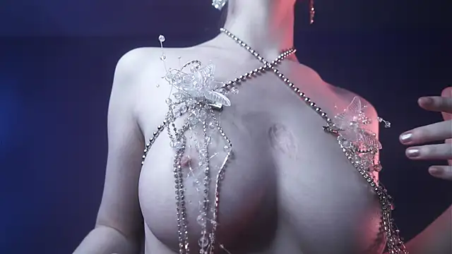 ginger hugs online show from March 7, 2025, 4:13 am