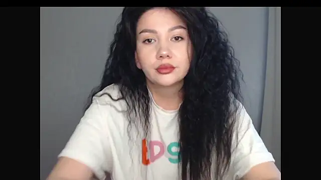 AlexaCruze online show from October 13, 2025, 3:12 pm