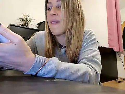 sweethotmilf888 online show from February 12, 2025, 5:16 pm