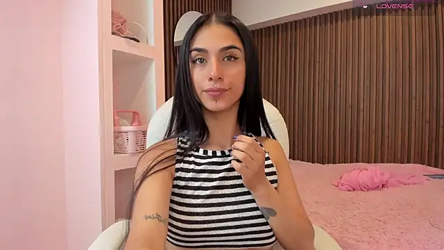Snapshot of isabella_cooper9 chatting on December 10, 2024, 4:49 pm isabella cooper9 online show from December 10, 2024, 4:49 pm