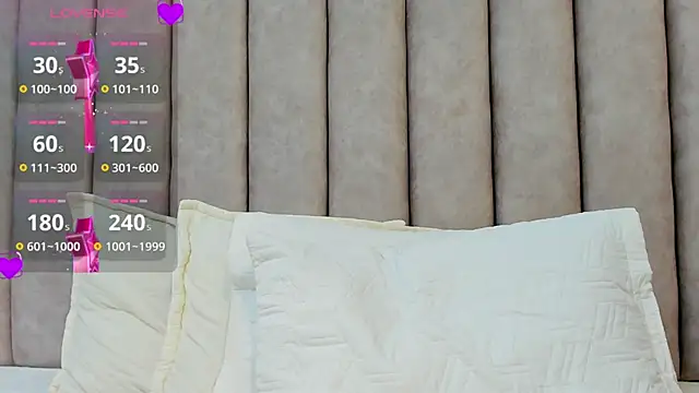 FreyaMoller online show from February 20, 2025, 6:24 pm