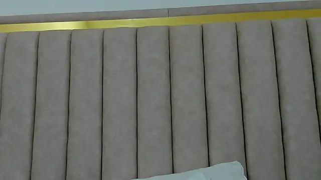 FreyaMoller online show from November 8, 2025, 7:34 pm