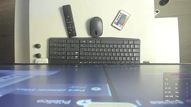 sophie alice  online show from October 18, 2025, 12:50 pm