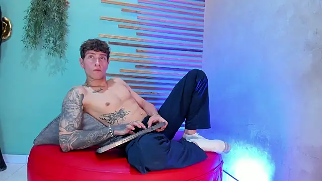 french sexx online show from November 8, 2025, 7:34 pm