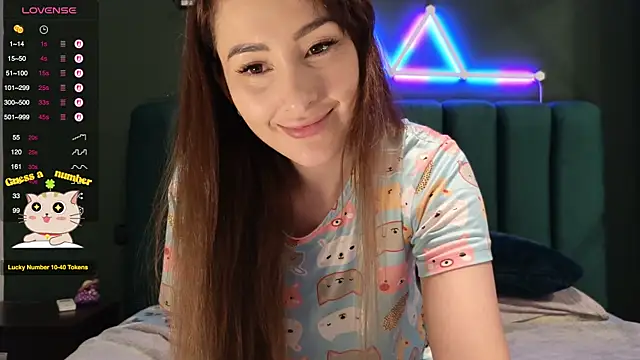 kimmie meow online show from November 24, 2025, 7:46 pm