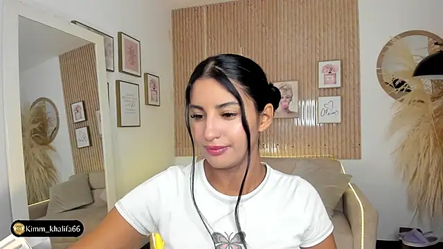 Kimm khalifa online show from January 23, 2025, 11:05 pm