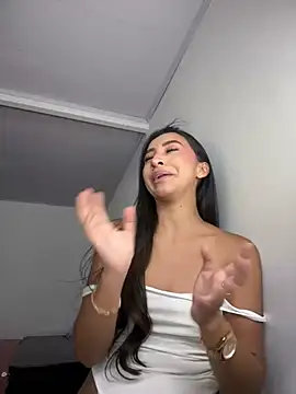 Riley  x online show from December 21, 2024, 9:33 am