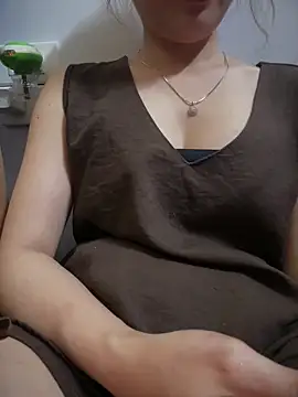 Snapshot of Baby-sexytit99 chatting on May 31, 2026, 4:47 pm Baby-sexytit99 online show from May 31, 2026, 4:47 pm