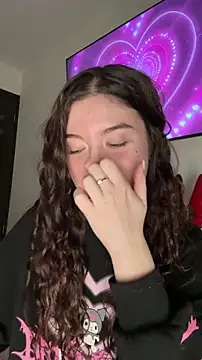 Kimi Ass online show from January 18, 2026, 12:58 am