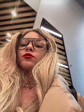 Times  Square online show from December 15, 2024, 11:23 am