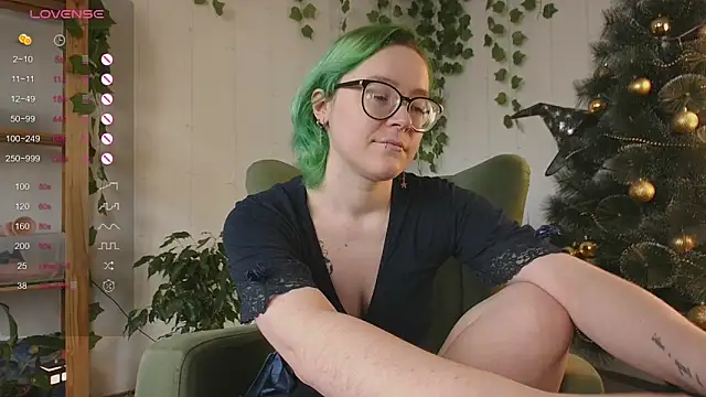 alisahug online show from January 10, 2025, 7:57 am