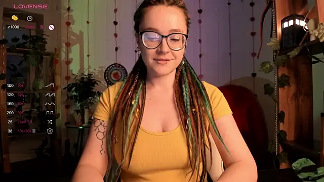 alisahug online show from February 12, 2025, 1:06 pm
