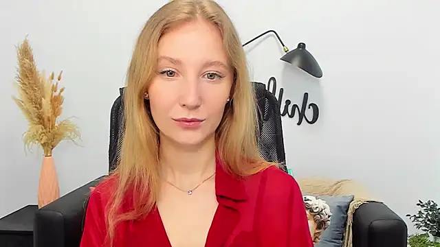 Snapshot of LolaWilsons chatting on March 20, 2025, 6:08 am LolaWilsons online show from March 20, 2025, 6:08 am