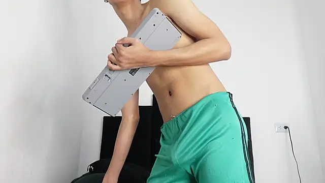 MarcoAlexLatino online show from March 9, 2025, 5:33 am