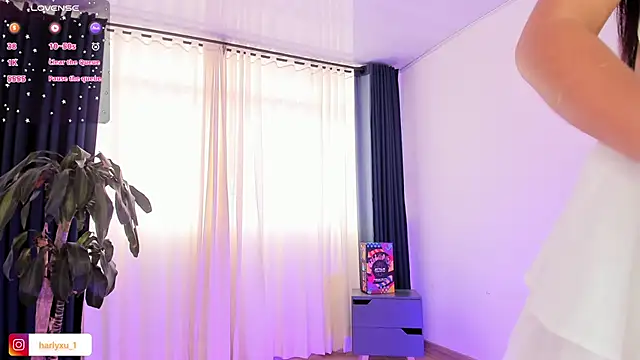 Harlyxu online show from January 28, 2025, 1:49 pm