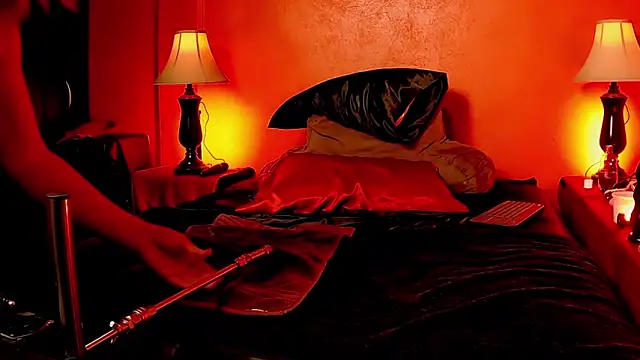 JenniferCD online show from March 8, 2025, 6:05 pm