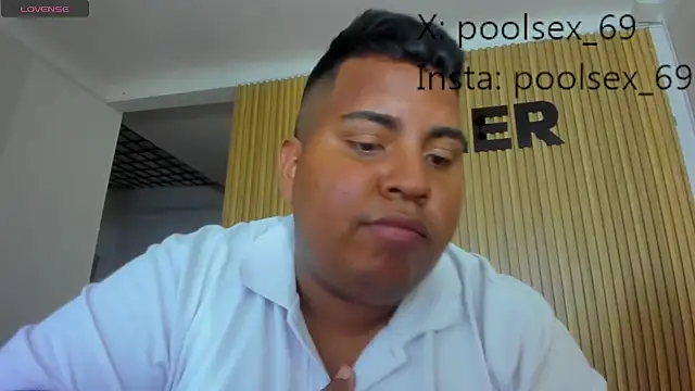 Poolsex 69 online show from October 21, 2025, 12:11 am