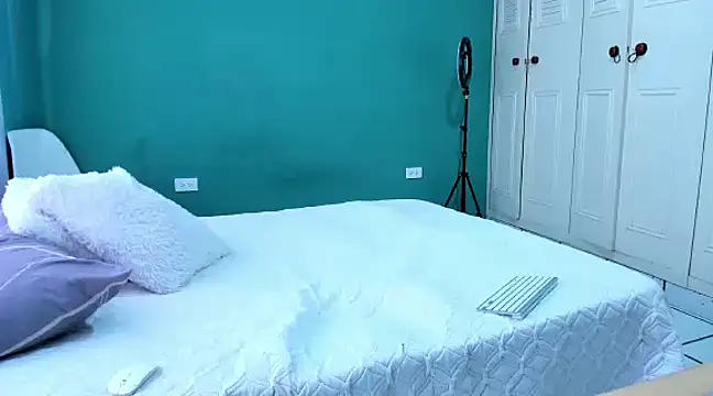 Snapshot of Chandler_ken chatting on January 22, 2025, 4:33 pm Chandler ken online show from January 22, 2025, 4:33 pm