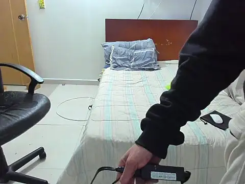 Snapshot of Chandler_ken chatting on November 21, 2025, 1:26 am Chandler ken online show from November 21, 2025, 1:26 am