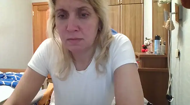 IrinaB1 online show from February 20, 2025, 8:14 pm