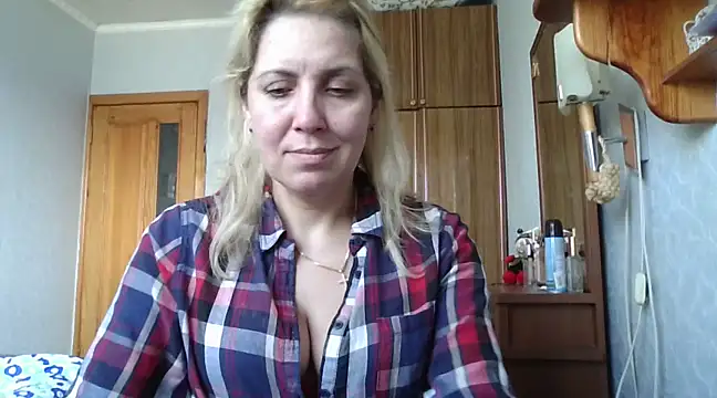 IrinaB1 online show from February 22, 2025, 11:02 am