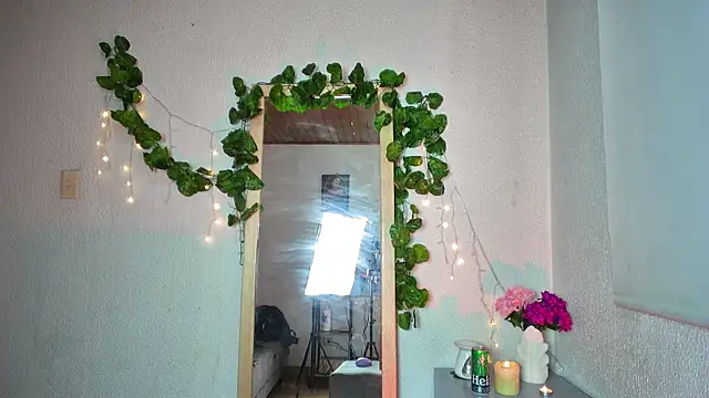 ari kat online show from January 17, 2025, 5:32 am