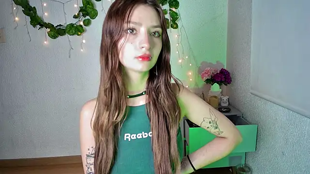 ari kat online show from February 7, 2025, 4:37 am