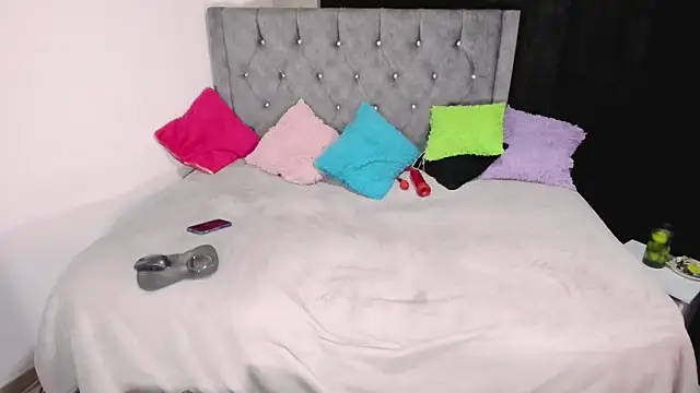 Snapshot of valenthottie chatting on March 23, 2025, 2:48 am valenthottie online show from March 23, 2025, 2:48 am