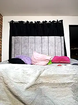 Snapshot of valenthottie chatting on November 2, 2025, 11:07 pm valenthottie online show from November 2, 2025, 11:07 pm