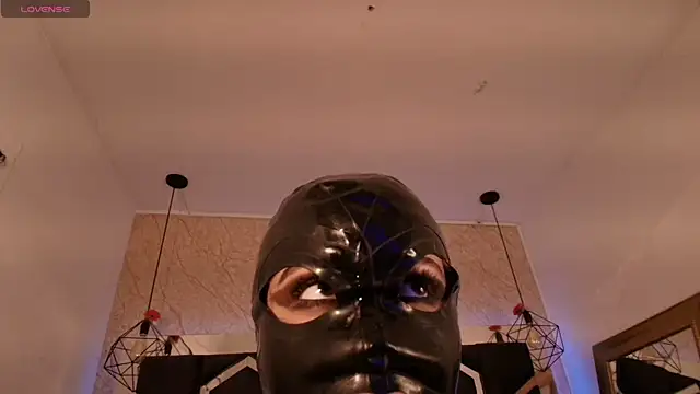 Snapshot of Haelycute chatting on October 18, 2025, 7:58 pm Haelycute online show from October 18, 2025, 7:58 pm