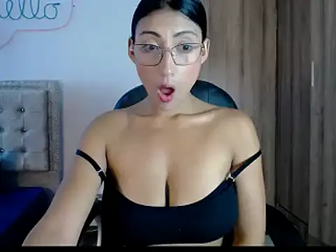 paulett2024 online show from December 27, 2024, 2:33 pm