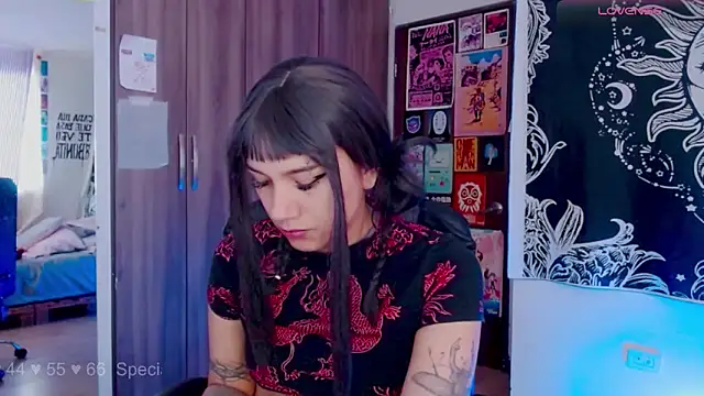 melissahowl online show from September 11, 2025, 2:17 pm