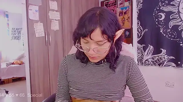 melissahowl online show from October 21, 2025, 7:58 pm