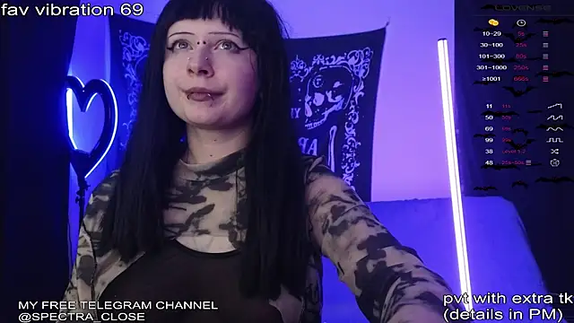 Snapshot of SpectraSirens chatting on May 22, 2026, 12:51 am SpectraSirens online show from May 22, 2026, 12:51 am
