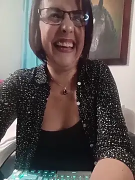 IsisBlake online show from April 13, 2026, 2:06 am