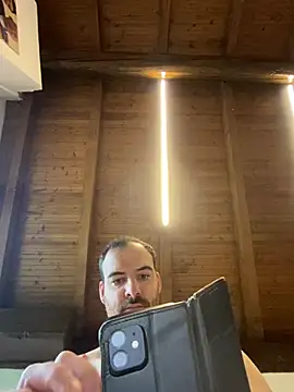 voglioso97 online show from April 29, 2026, 8:07 am