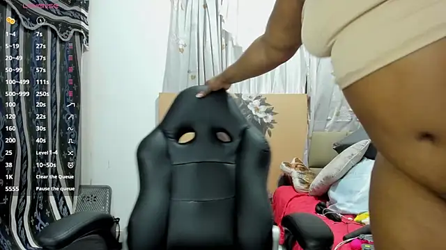 Snapshot of lilybaudyn_ chatting on February 23, 2026, 5:10 pm lilybaudyn online show from February 23, 2026, 5:10 pm