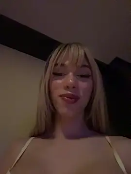 Carlita cute online show from March 19, 2026, 1:53 am