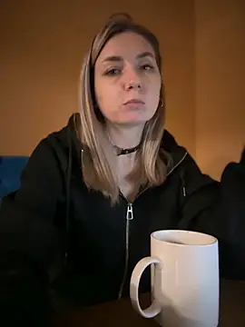 Snapshot of Crazy-Rosa chatting on January 10, 2025, 2:02 pm Crazy-Rosa online show from January 10, 2025, 2:02 pm