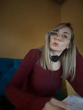 Snapshot of Crazy-Rosa chatting on January 21, 2025, 2:48 pm Crazy-Rosa online show from January 21, 2025, 2:48 pm