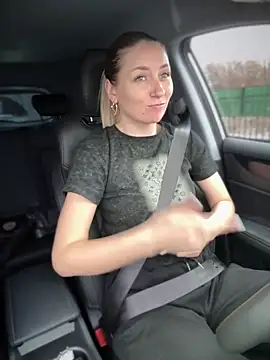 Snapshot of Crazy-Rosa chatting on March 8, 2025, 11:05 am Crazy-Rosa online show from March 8, 2025, 11:05 am