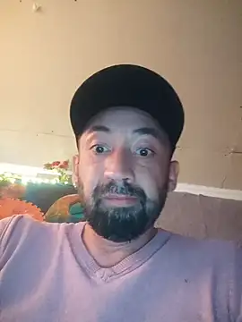 Snapshot of Tristan40@xh chatting on July 9, 2026, 8:02 pm Tristan40xh online show from July 9, 2026, 8:02 pm