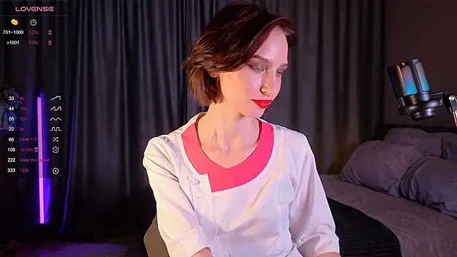 GeraTender1 online show from October 30, 2025, 5:24 pm