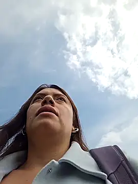 valery mora online show from March 1, 2025, 2:23 pm