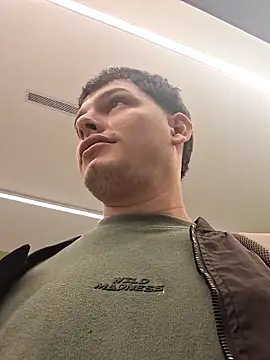  Ottis  online show from February 8, 2026, 4:43 pm