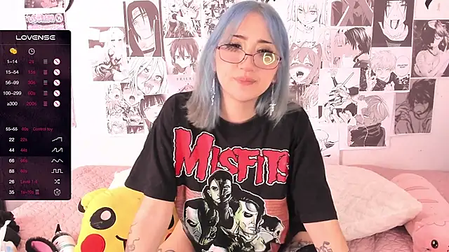 Miwa violet online show from December 13, 2024, 3:38 am